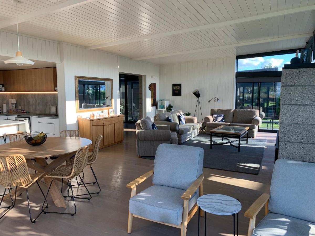 The Admiral Cooks Beach Exterior foto
